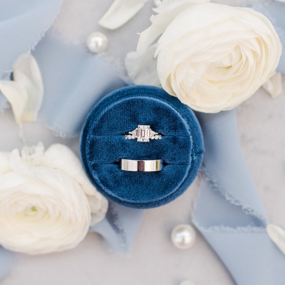 Circular Blue Velvet Ring Box (w/ Lid)